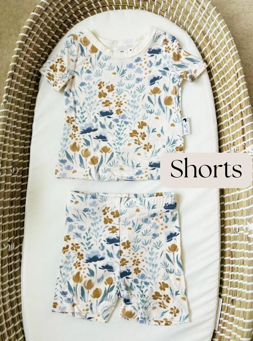 Sleeveless Vest with Buttons and Back Tie Detail